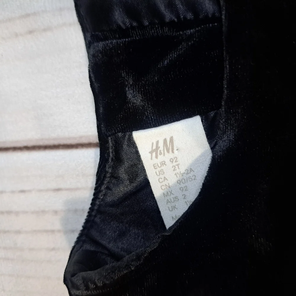 3 FOR 12 SALE H&M Black 2T Kids Dress